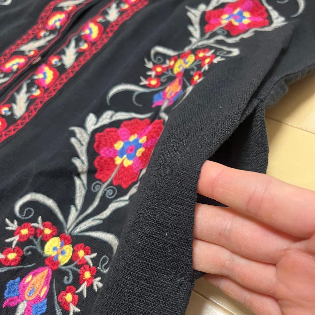 Freada/フリーダ インド刺繍 花柄 ガウン ブラック