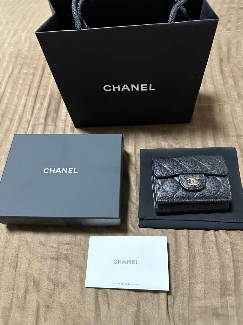 CHANEL クラシックスモールフラップウォレット ブラック 三つ折り