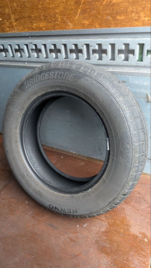 セレナ他 ブリジストン NEWNO 195/65 R15 タイヤ 4本