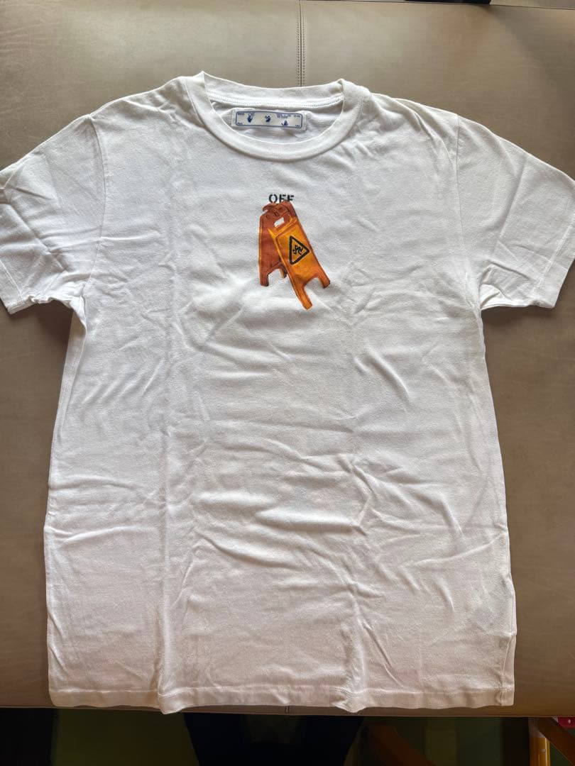 Off-White オフホワイト　Tシャツ　人気アイコン　M