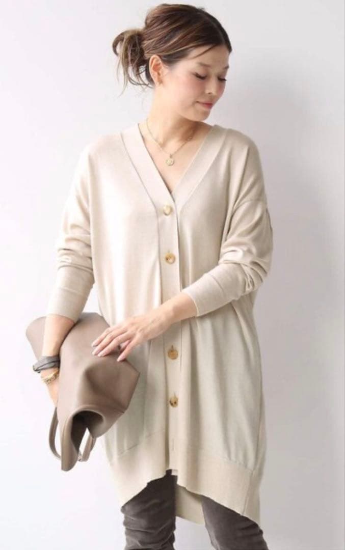 定価5.5万新品 MUSE Deuxieme Classe Vネックカーディガン