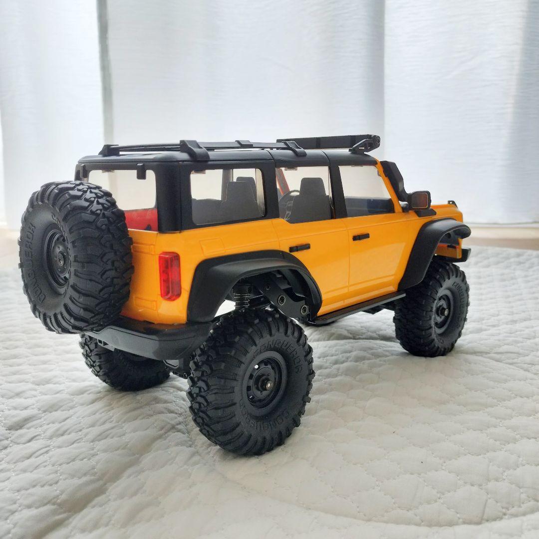 【新品】ラジコンカー オフロード 防水 4WD R1601