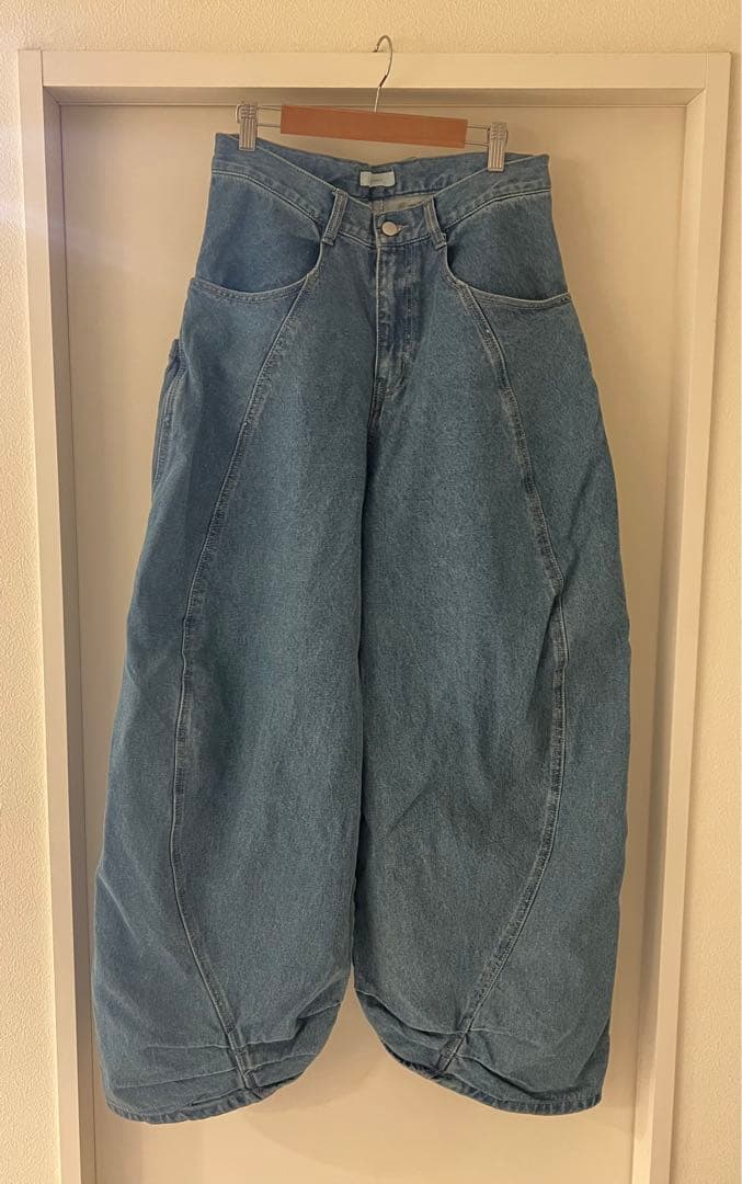 【。。。】tuck design denim pants