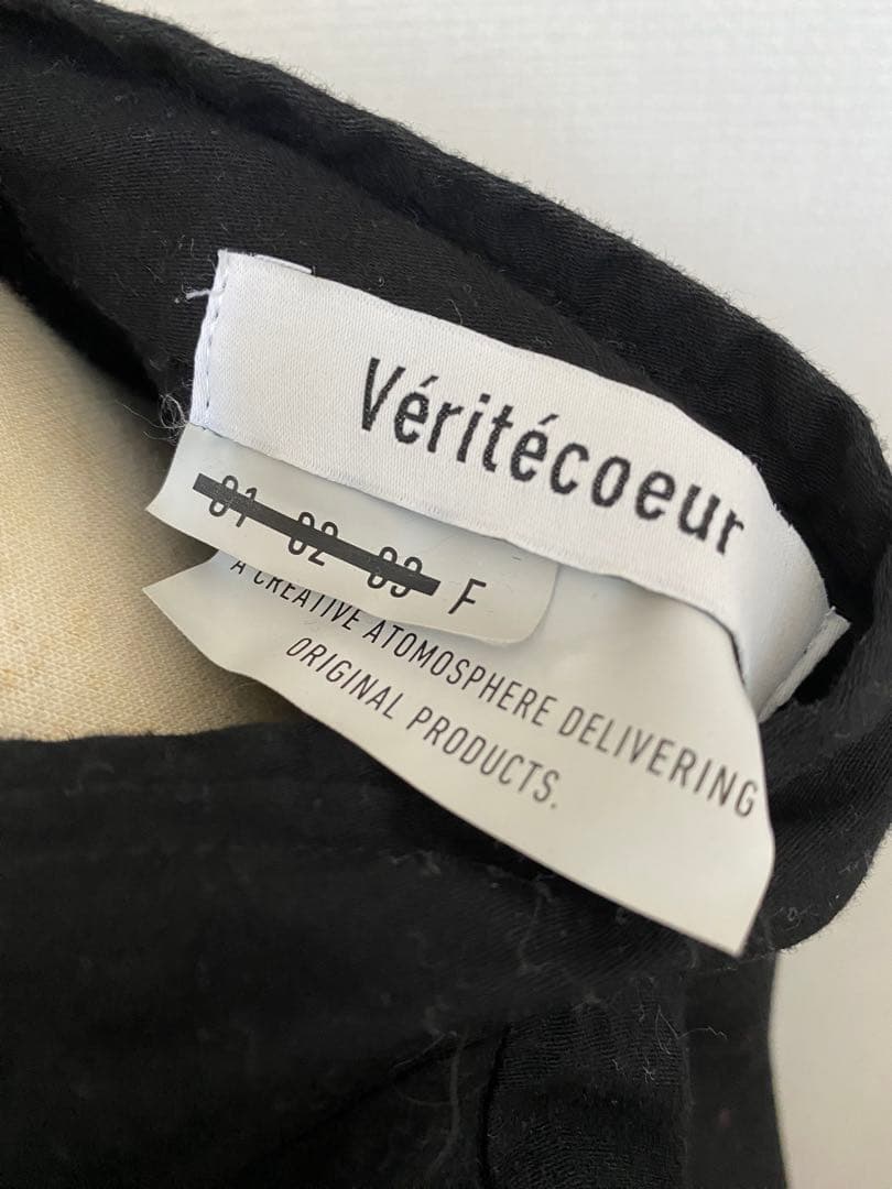 Véritécœur 黒 トレンチコート Fサイズ