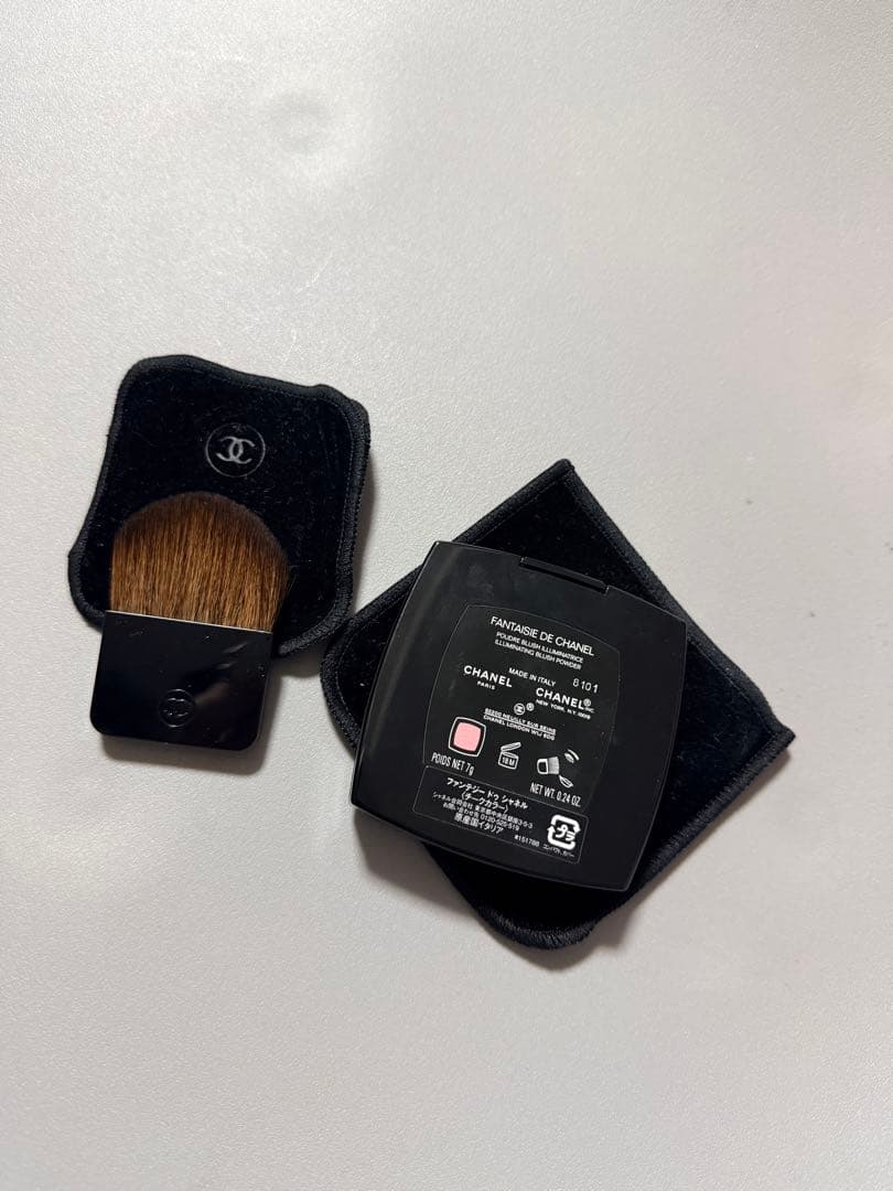 CHANEL シャネル　ファンテジードゥシャネル　チークカラー