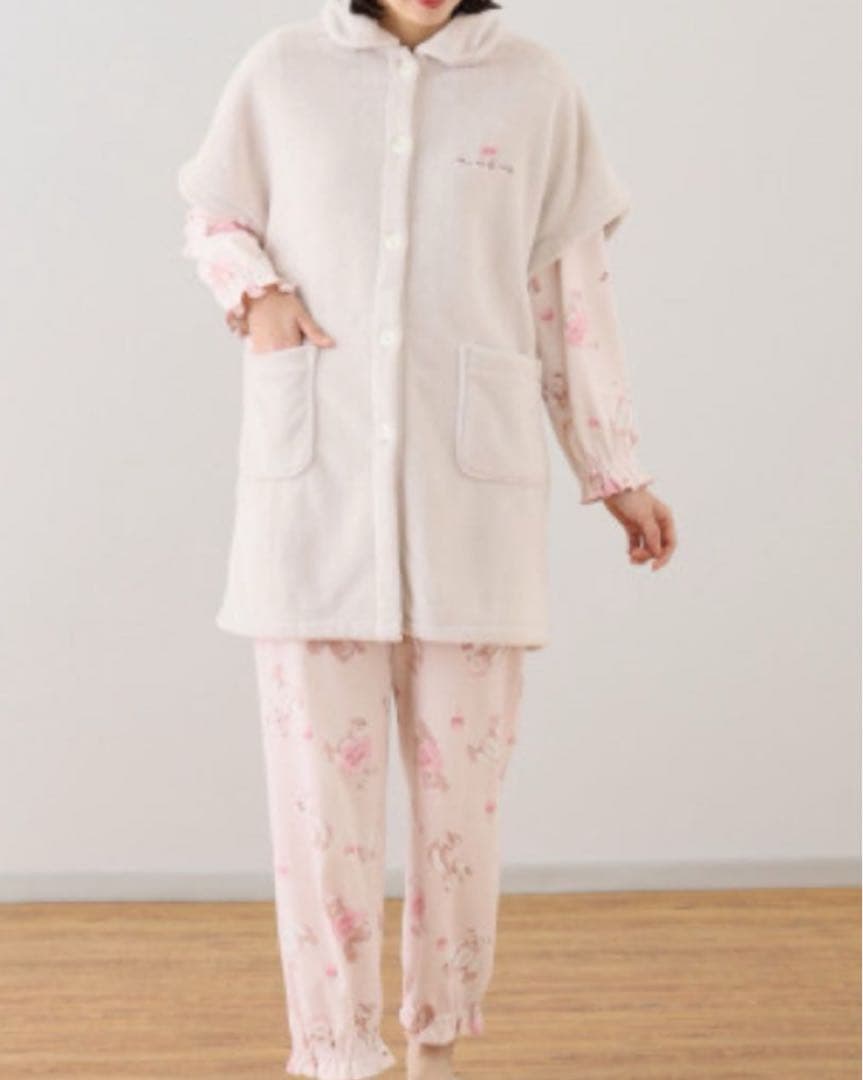 ナルエー　クマさん柄 パジャマLL〜3L 新品　ベスト付き