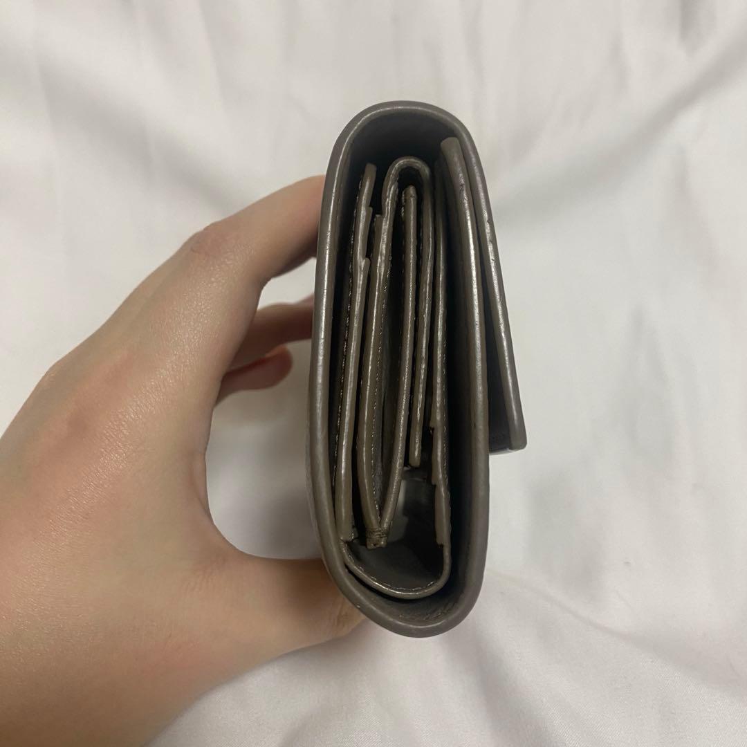 最終値下げ！✨美品✨CELINE 二つ折り財布　グレージュ　セリーヌ　ペブル