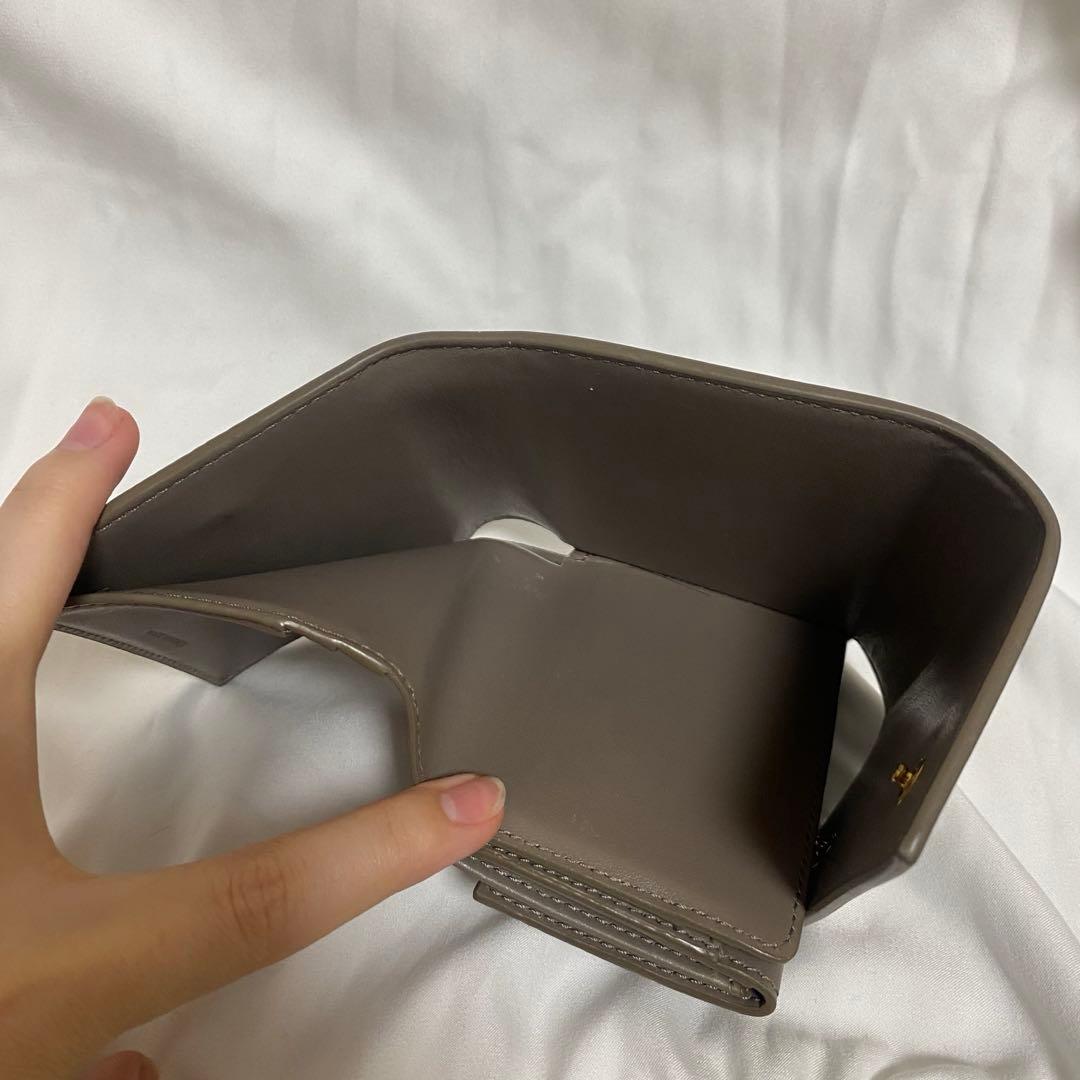 最終値下げ！✨美品✨CELINE 二つ折り財布　グレージュ　セリーヌ　ペブル