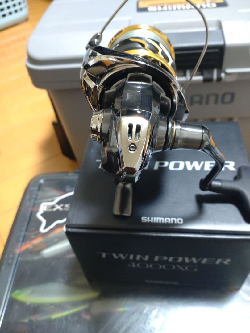 シマノ ツインパワー4000xg 約180㍍1.5号PE付き