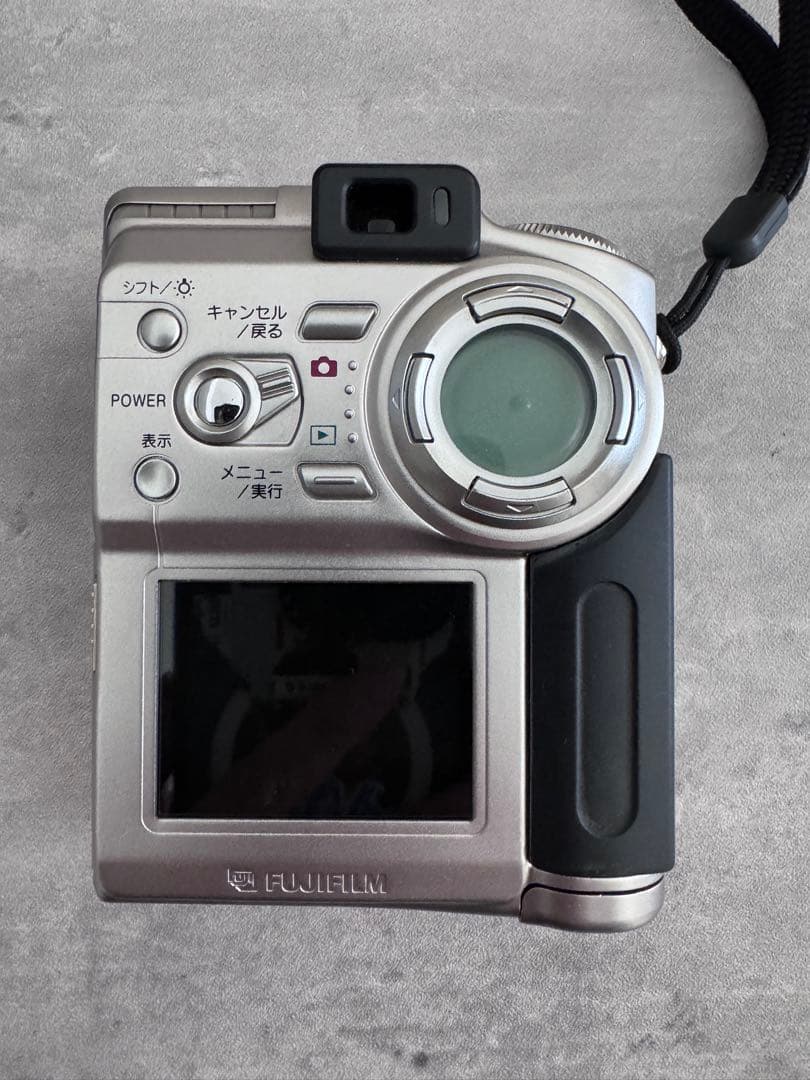 FUJIFILM FinePix 4700z デジタルカメラ　おまけ付き