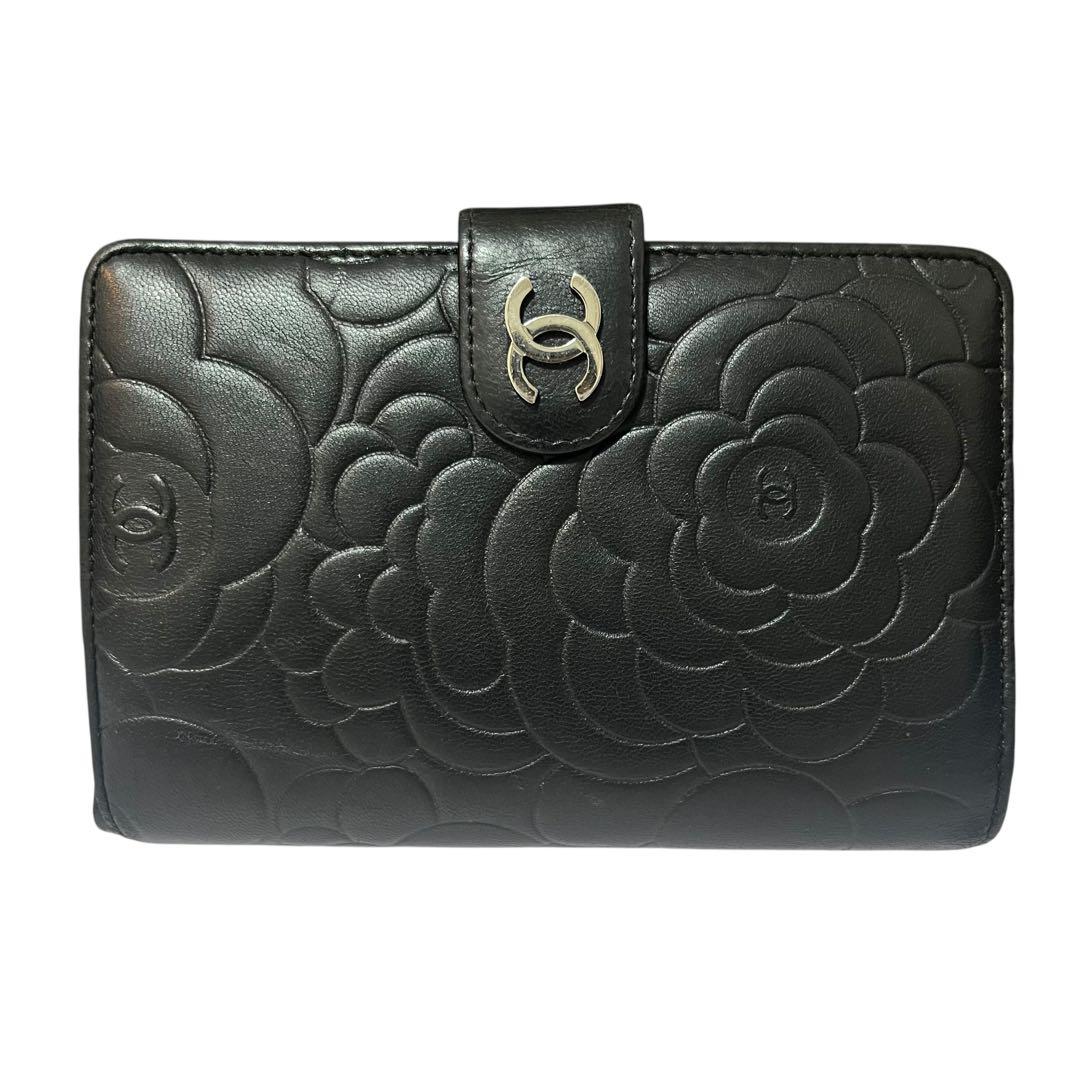 CHANEL シャネル ラムスキン カメリア エンボス 二つ折り財布 ミディアム