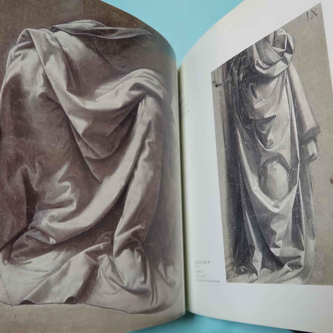 4月限定特価！ 洋書　Le drapé　carnet de dessins