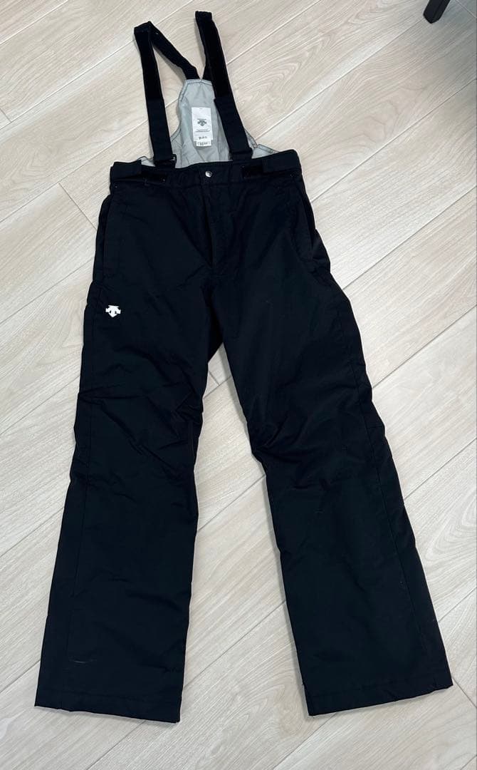〈即決Ok〉DESCENTE(デサント)子ども用スキーウェア