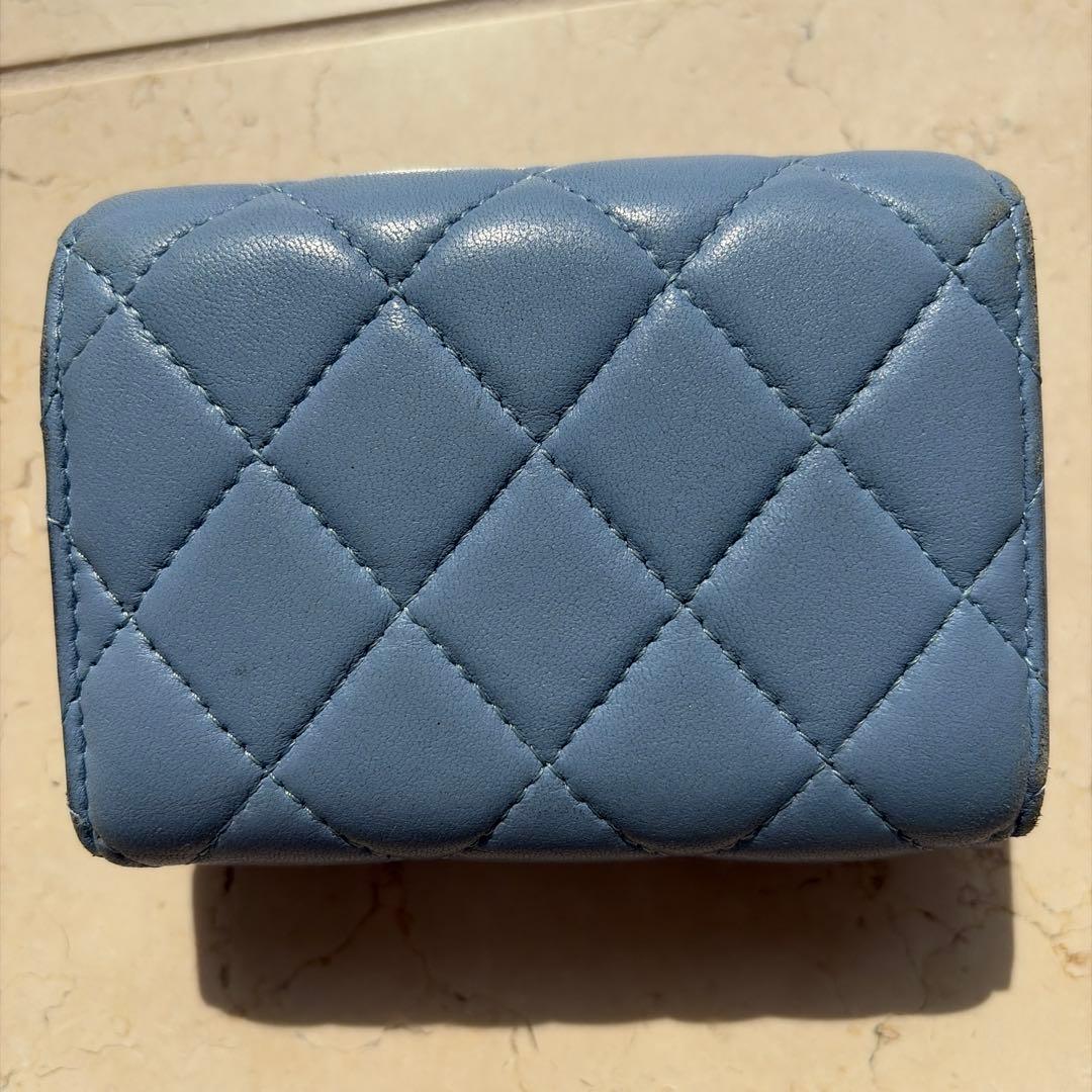 CHANEL 三つ折り財布 ブルー