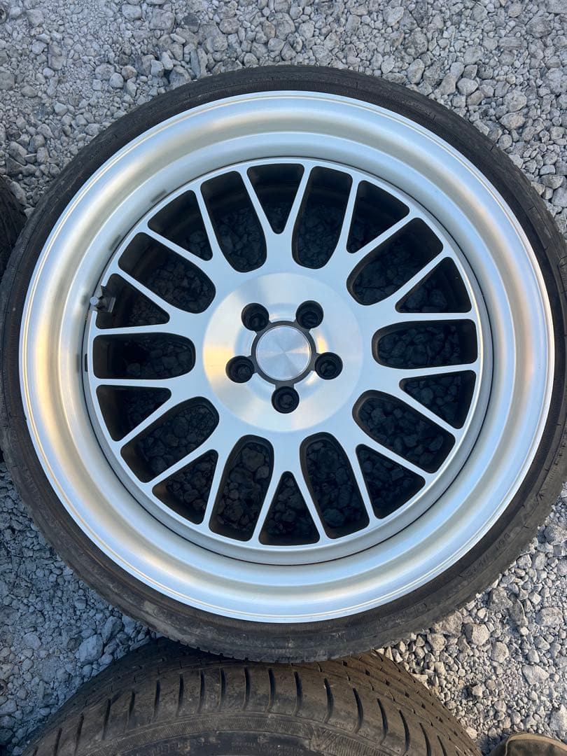 X3-SR 19インチ 8J 9J +25 PCD100