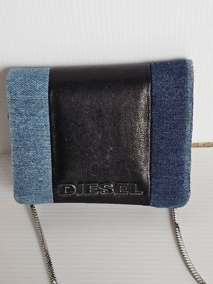 DIESEL ディーゼル　二つ折り財布肩掛け(外せます)財布 箱有りデニムレザー