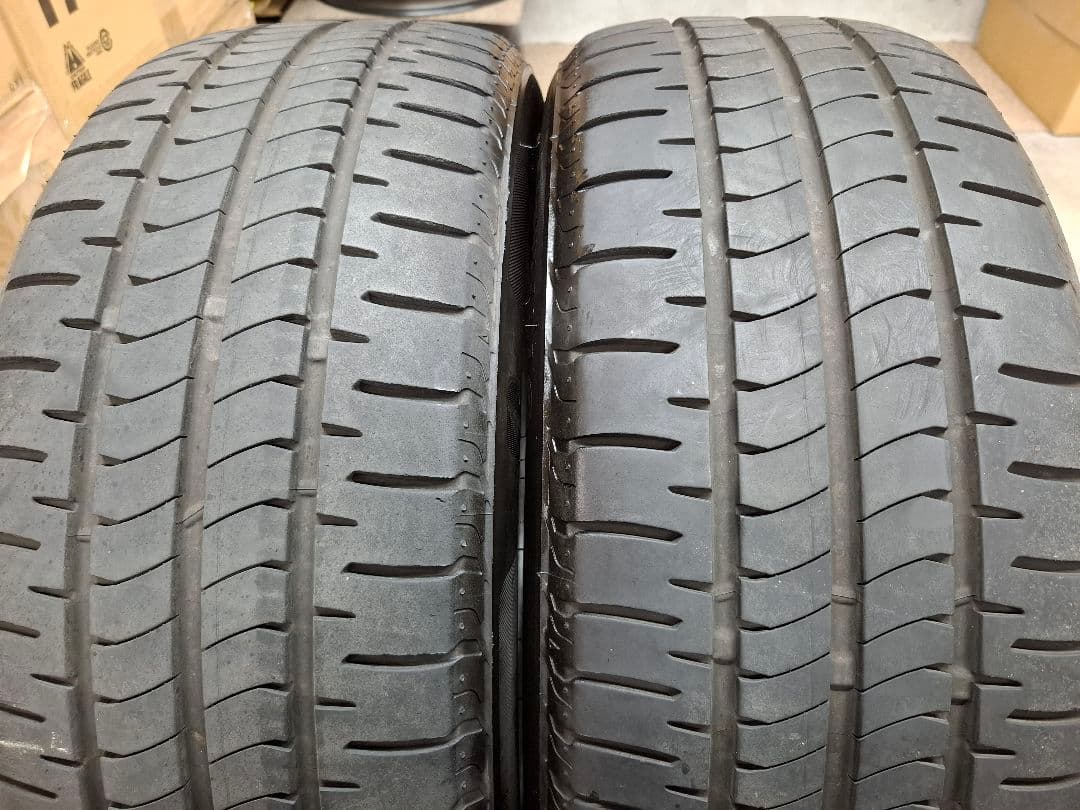 ブリヂストン 2025年 215/50R17 タイヤ 4本　送料込み