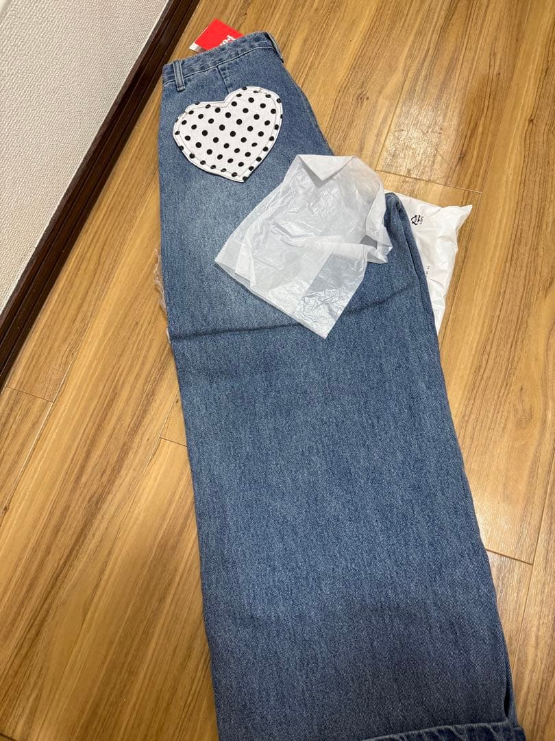 ドット柄ハートポケット ストレートデニム