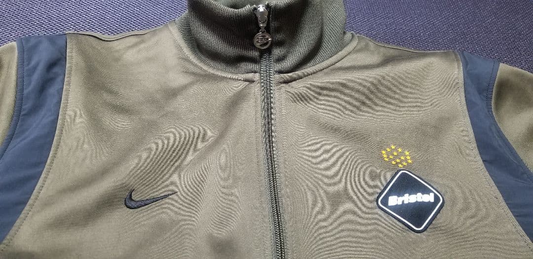 Bristol × Nike 希少 トラックジャケット カーキ×ブラック L