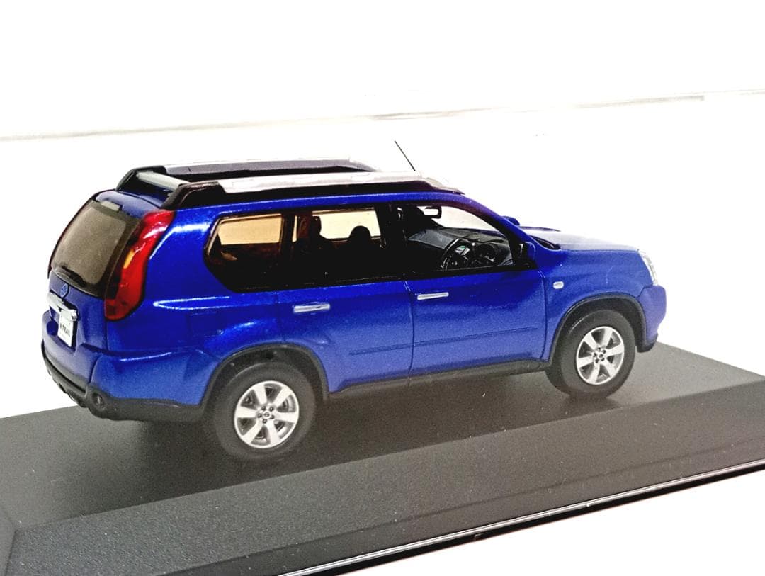 京商 1/43 日産 エクストレイル T31 2007 (サファイアブルー)