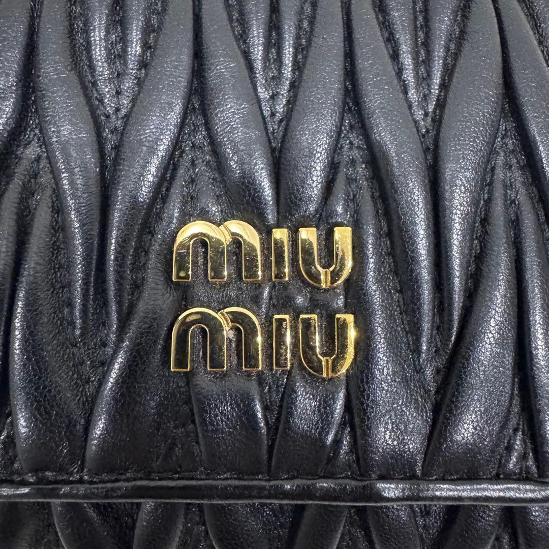 miumiu 三つ折り財布　レザー　ブラック　icチップ