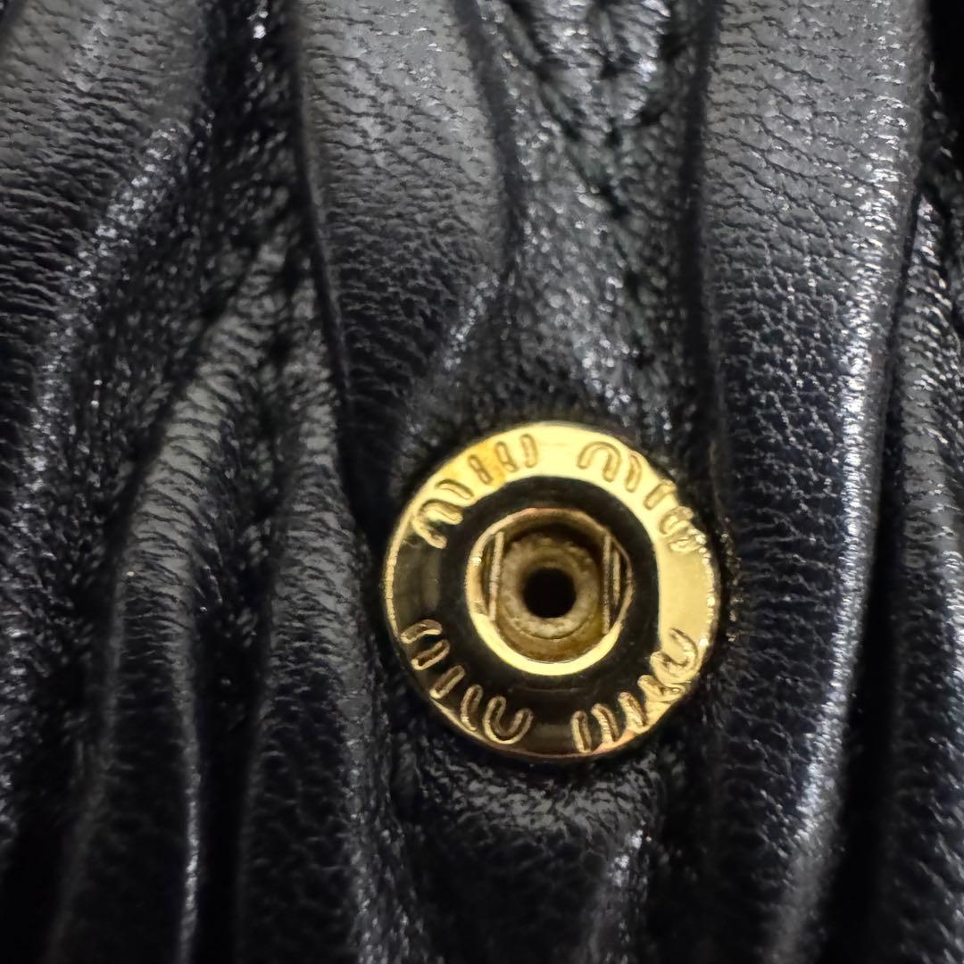 miumiu 三つ折り財布　レザー　ブラック　icチップ