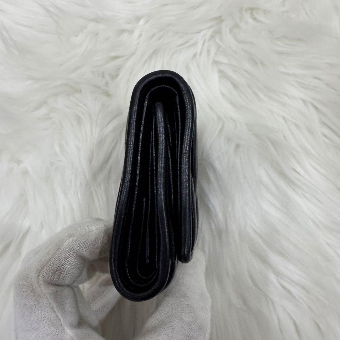 miumiu 三つ折り財布　レザー　ブラック　icチップ