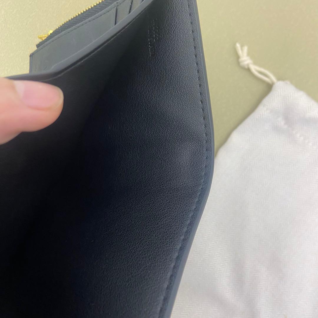 LOEWE 高品質レザー製 ブラック 三つ折り財布 カードスロット付き