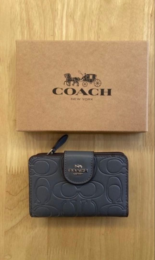 COACH コーチ 二つ折り財布 シグネチャー柄　グレー　正規品