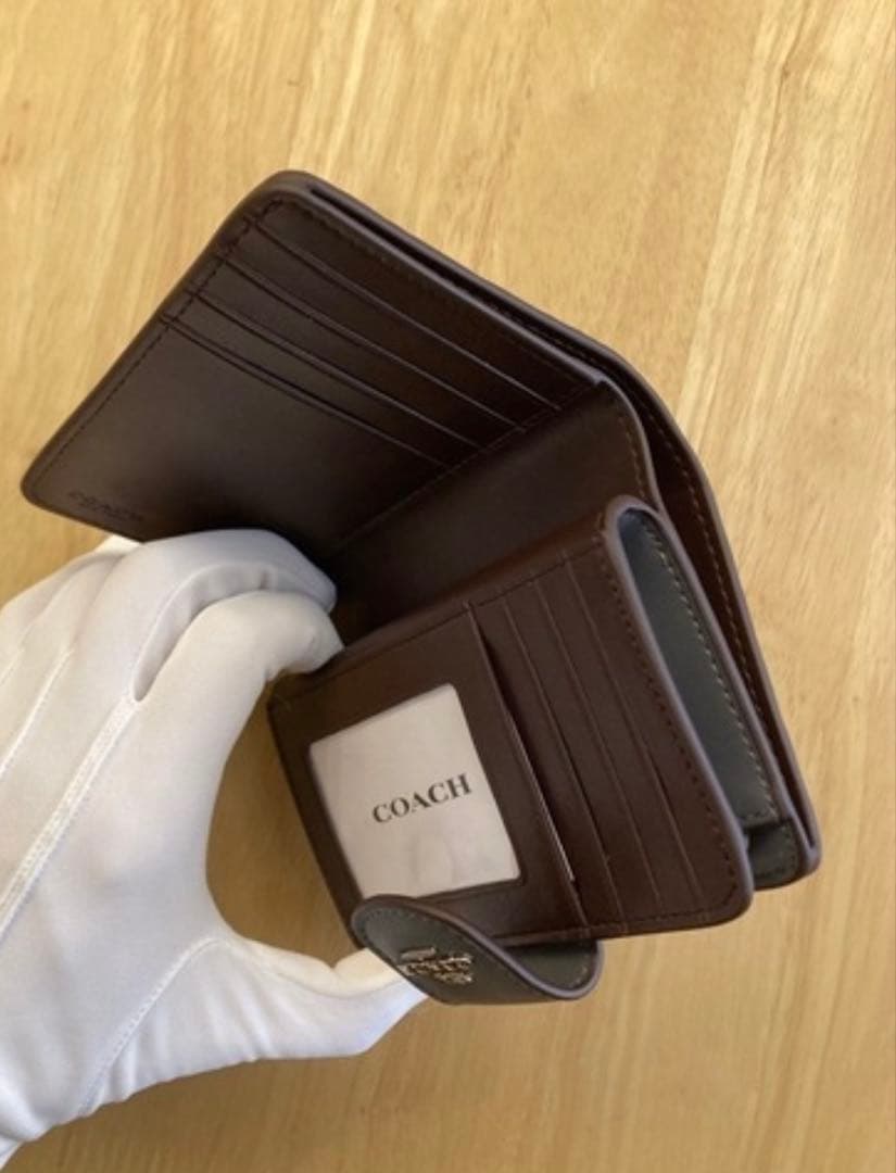 COACH コーチ 二つ折り財布 シグネチャー柄　グレー　正規品
