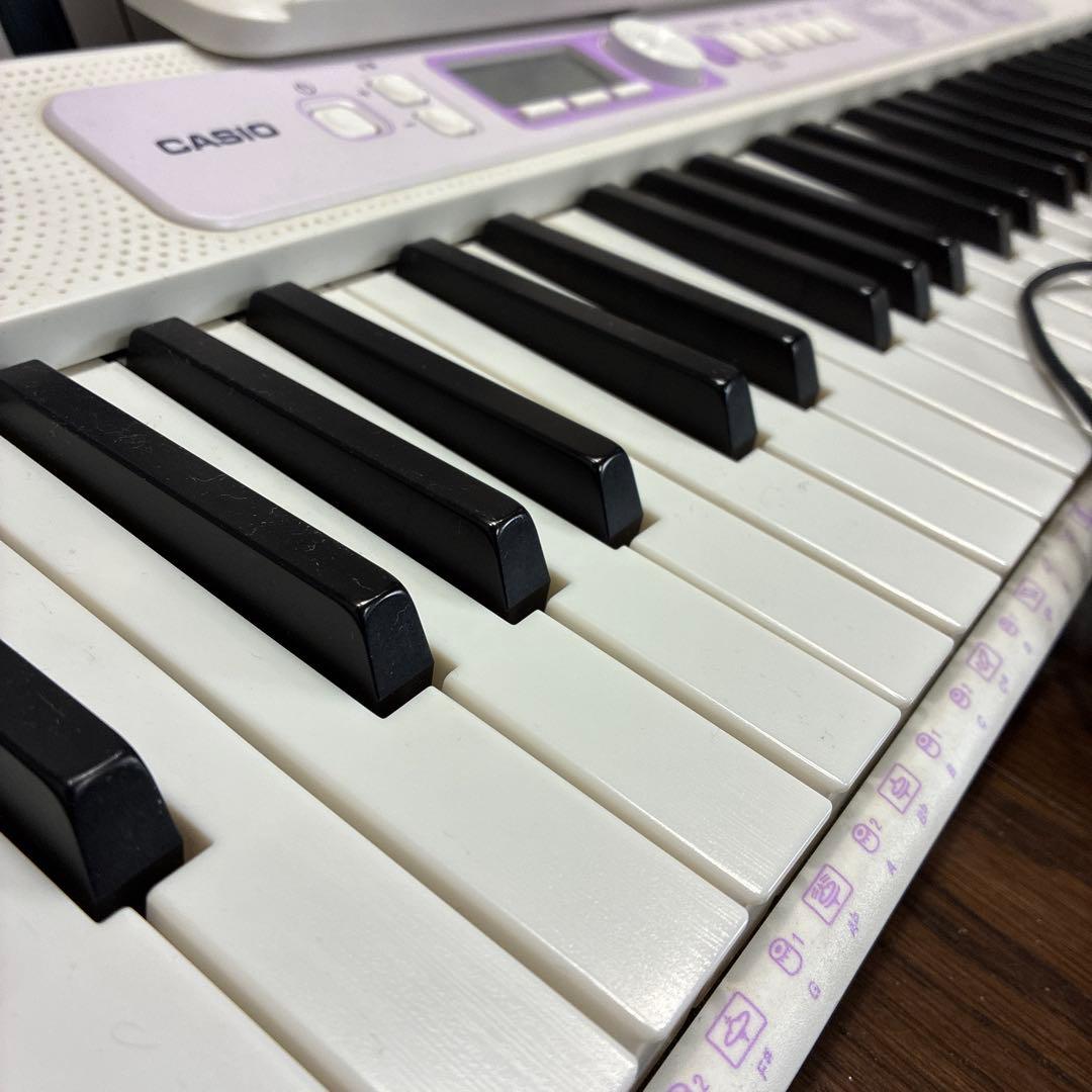 CASIO 光ナビゲーションキーボード　Casiotone 61鍵盤 ホワイト