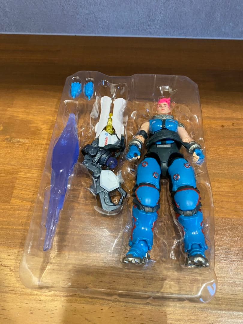 overwatch オーバーウォッチ　ザリア　ハズブロ　フィギュア