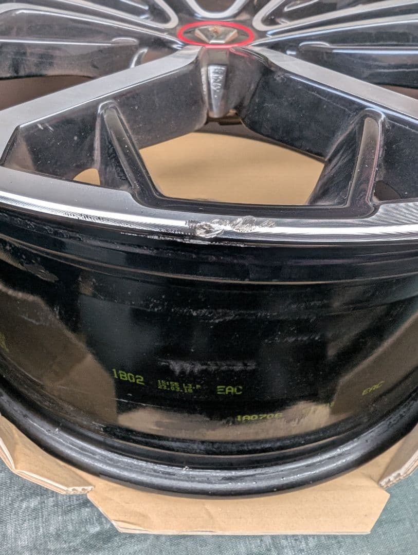 ルノー　メガーヌRS 19インチ 純正ホイール