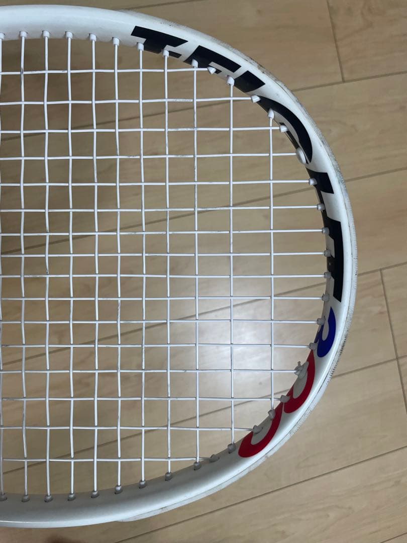 Tecnifibre T-Fight 300 テニスラケット グリップサイズ2