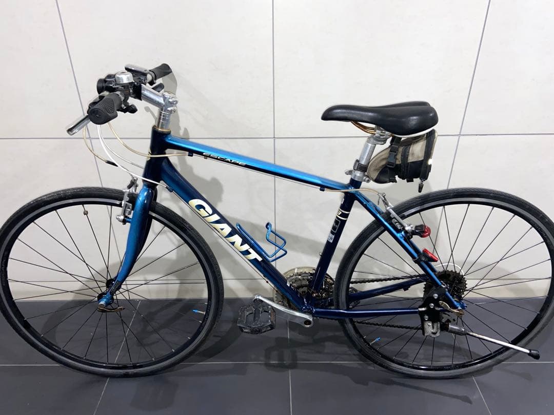 GIANT escape R3 クロスバイク　ジャイアント　エスケープrx自転車