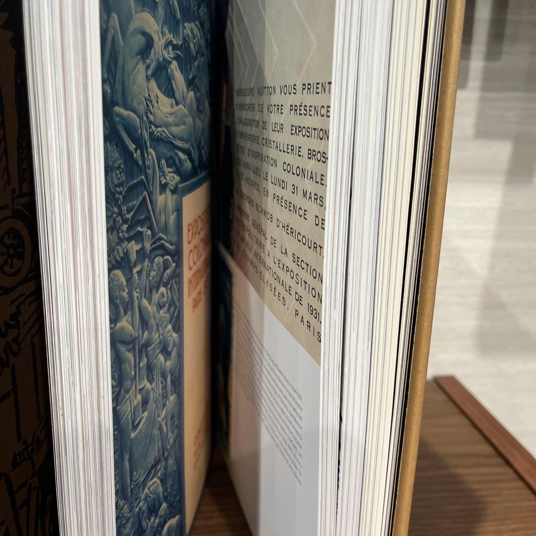 洋書 Louis Vuitton - 100 Legendary Trunks