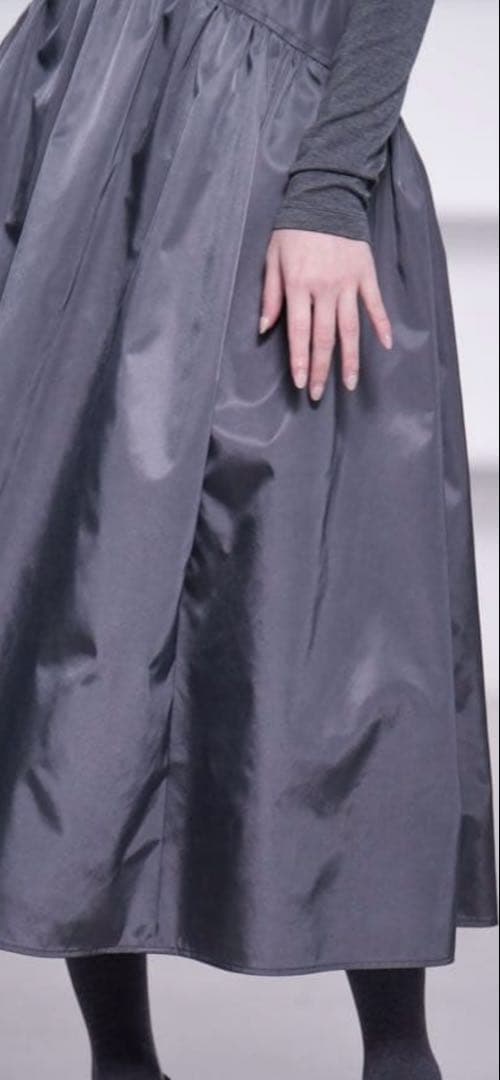 シートーキョー she tokyo ダークグレー suzy 36〜38新品