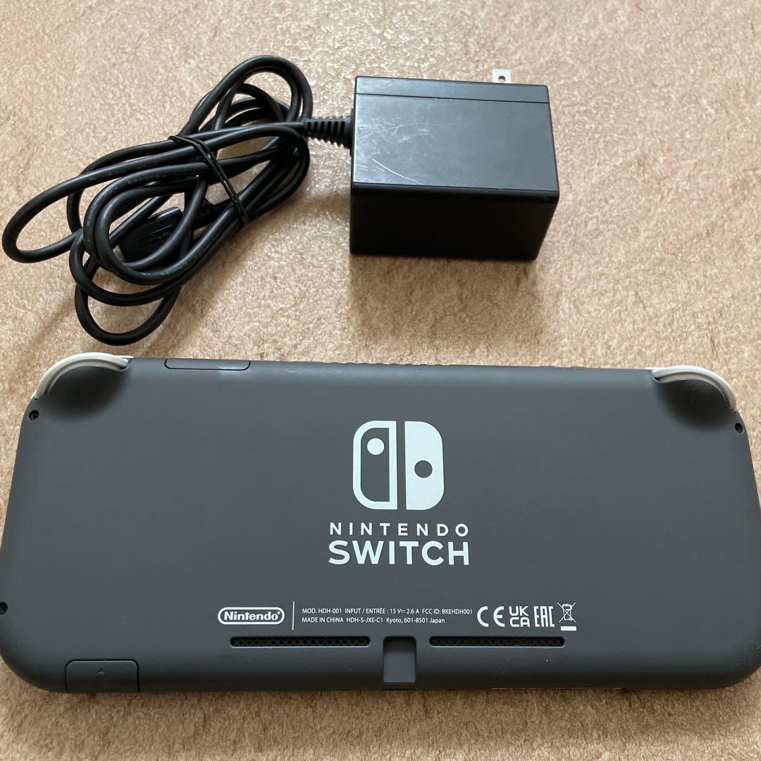 任天堂　Switchライト　黒