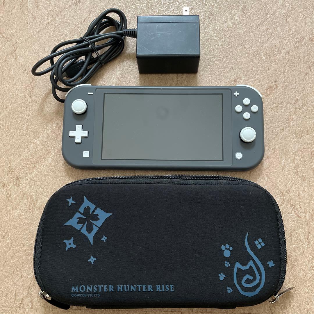 任天堂　Switchライト　黒
