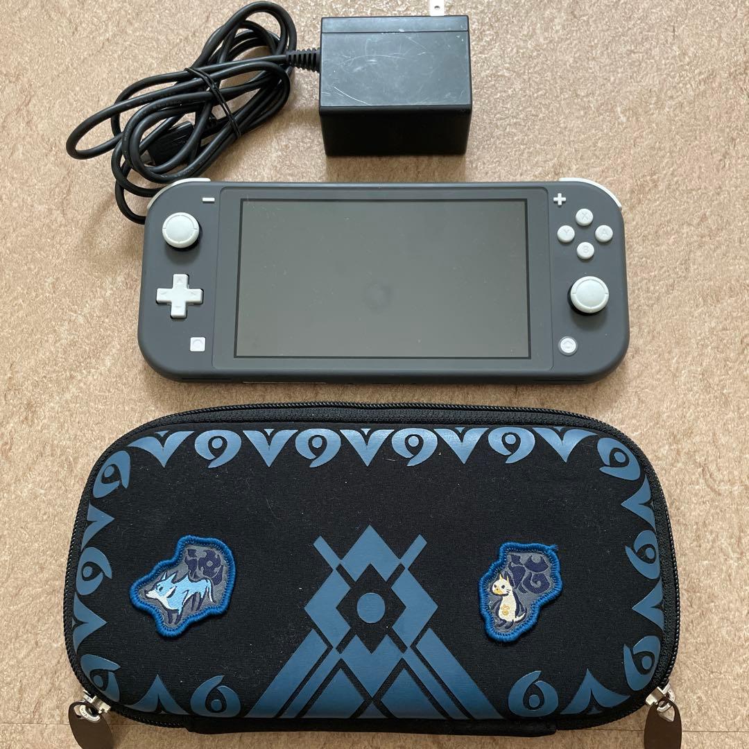 任天堂　Switchライト　黒
