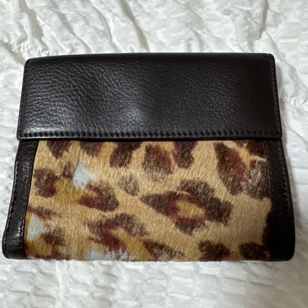 【FENDI】 フェンディ✨ ２つ折り財布 　ハラコヒョウ柄