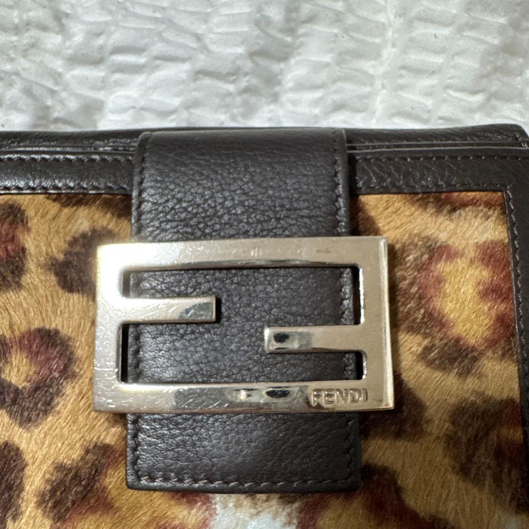 【FENDI】 フェンディ✨ ２つ折り財布 　ハラコヒョウ柄