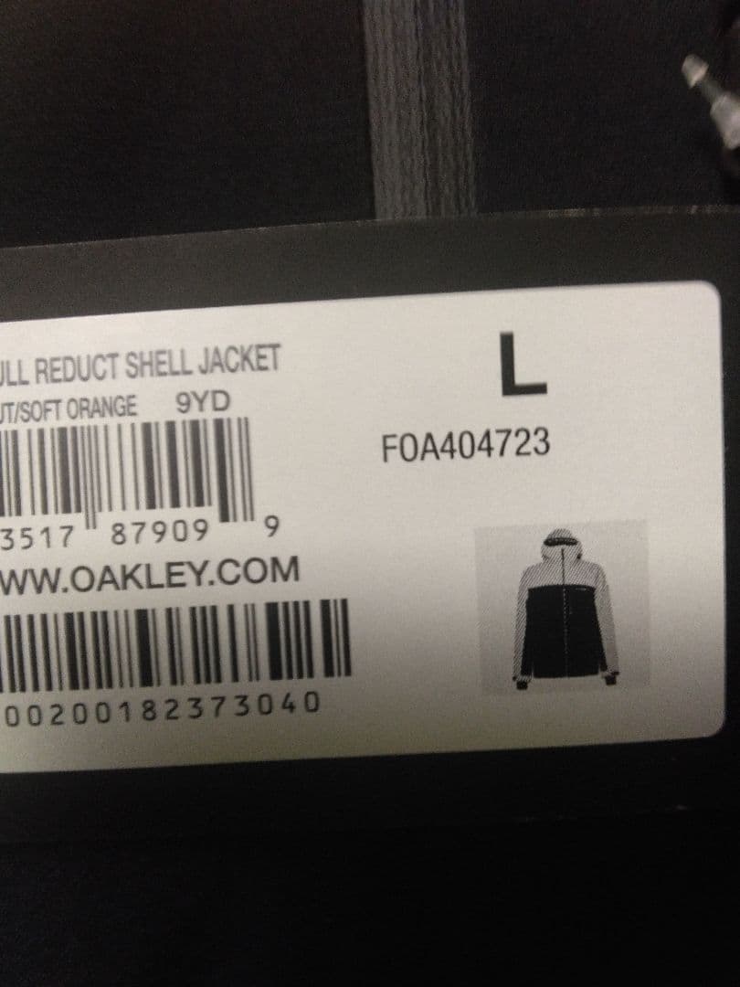 新品 OAKLEY パフォーマンスフィット XL スノー ジャケット