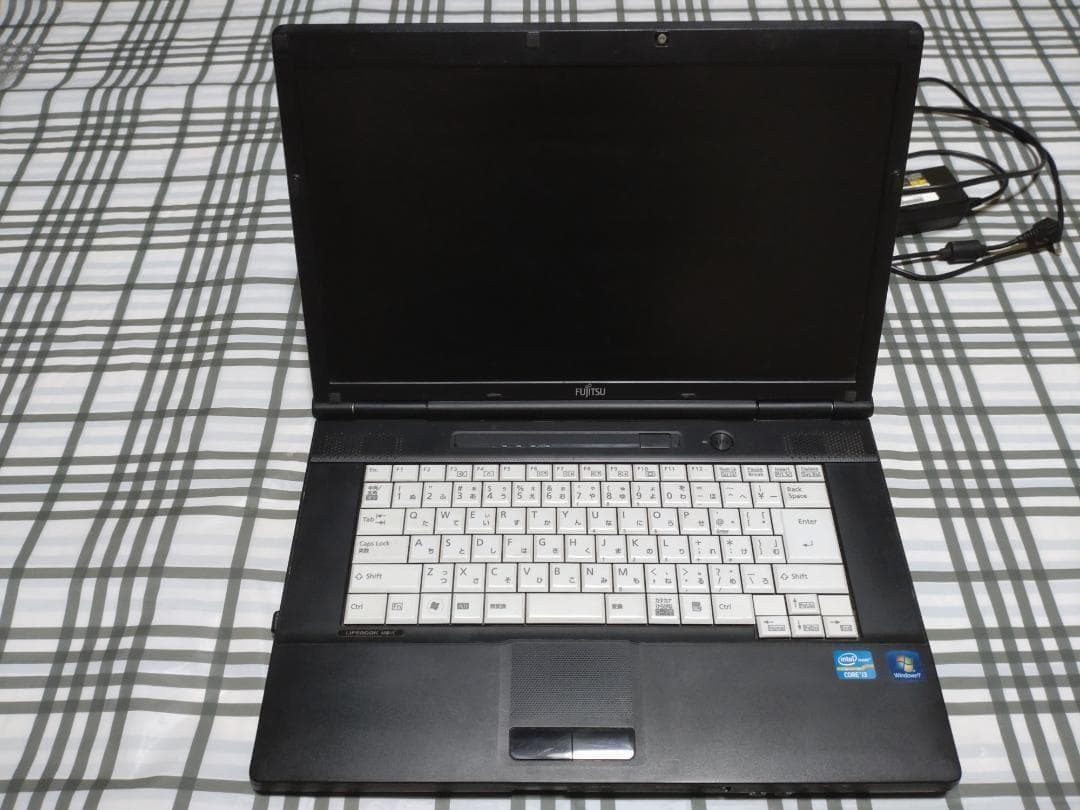 ノートパソコン LIFEBOOK A561/C　SSD換装済み