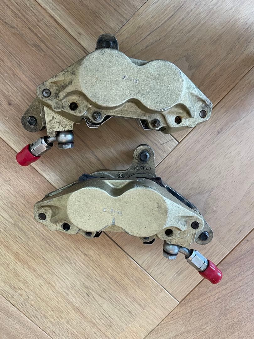 xjr400 bremboブレーキキャリパー ブレーキパッド付き