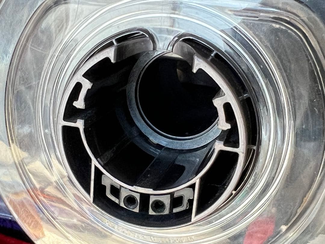Dyson キャニスター掃除機 SV12完全分解洗浄済み　動作確認済み