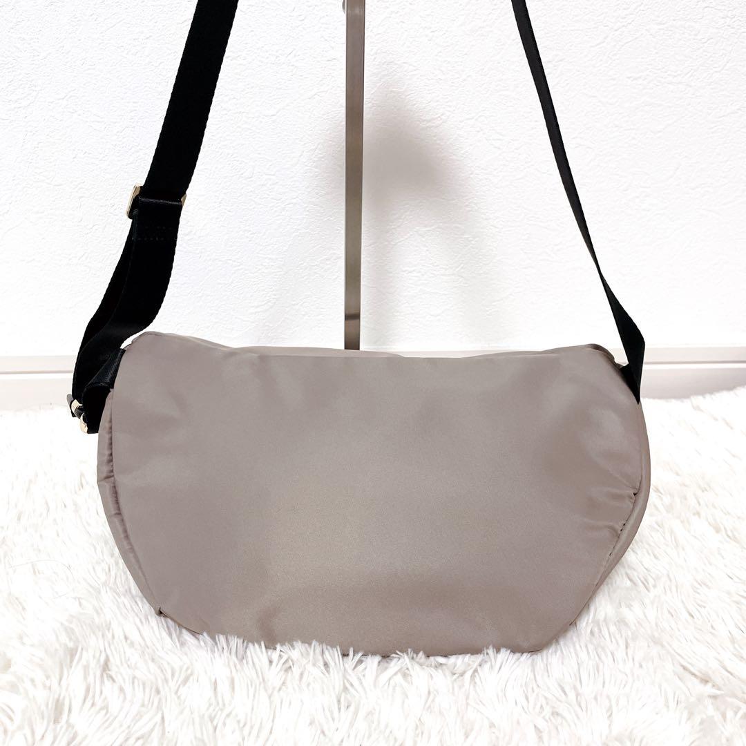 shina TOCCA 撥水　RIBBON KNOT BODY BAG