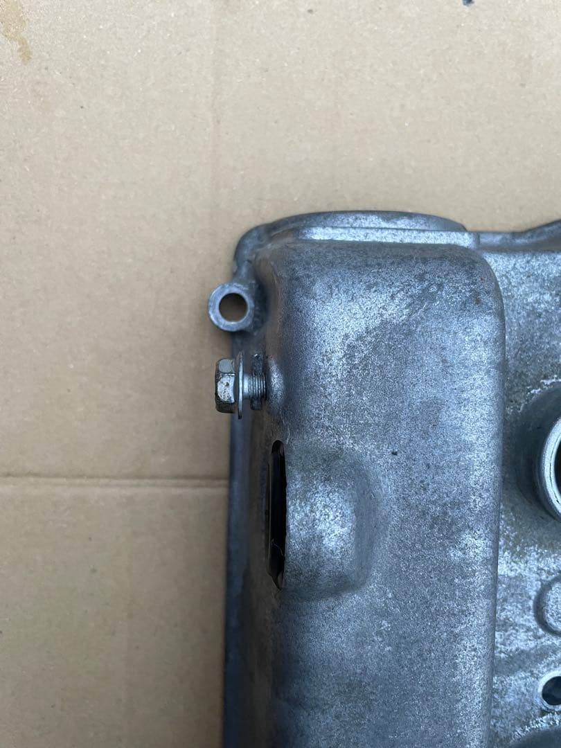 スズキ　ジムニー　JA22 タペットカバー