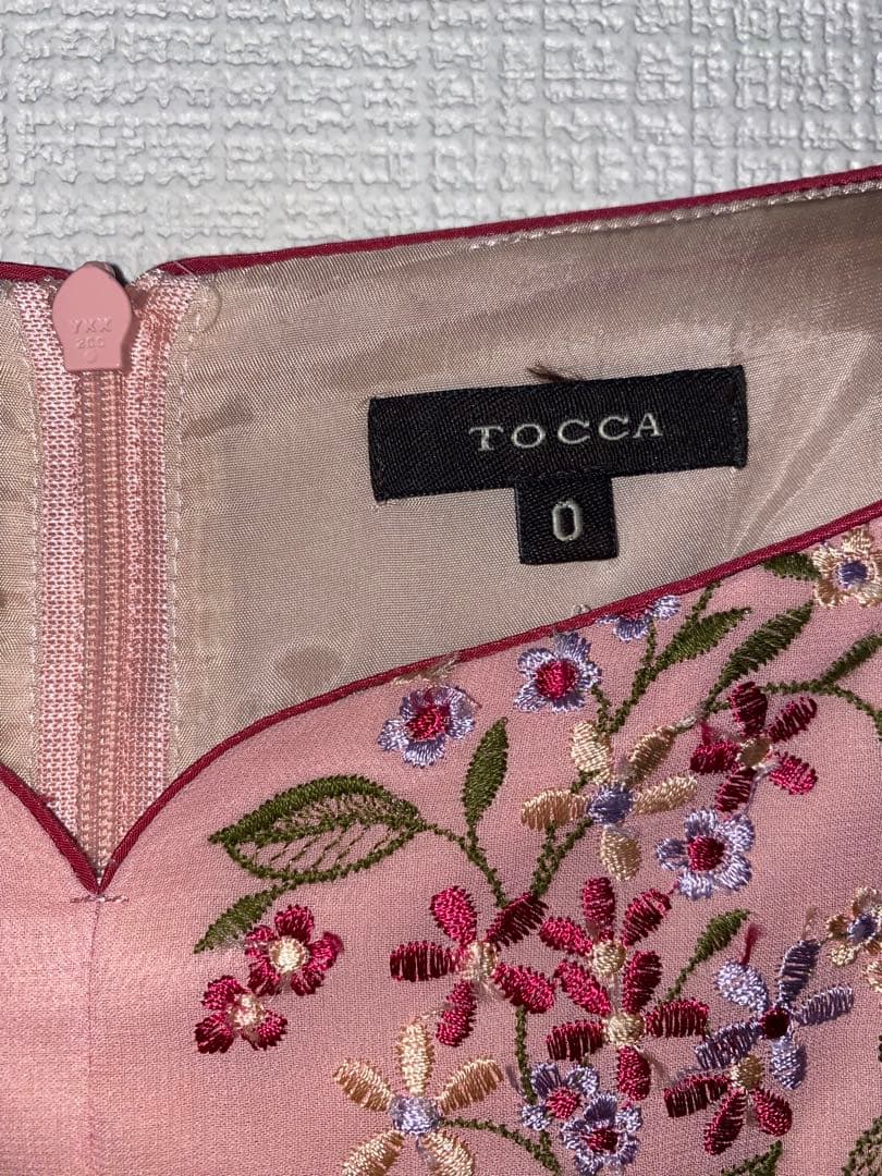 TOCCA/０サイズ/新品未使用/花柄刺繍 ワンピースピンク【期間限定】