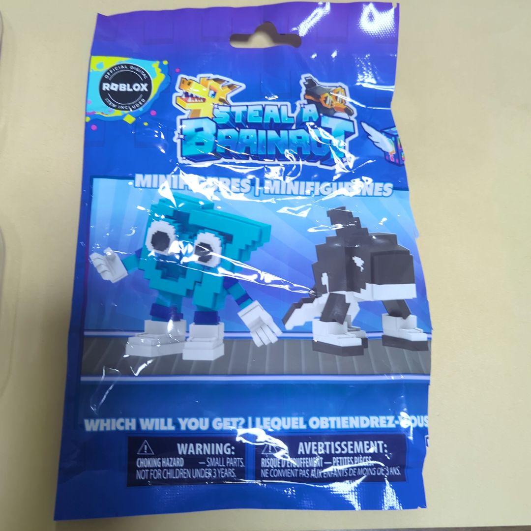 ROBLOX STEAL A BRAINROT フィギュアＤＬＣコード付き4個